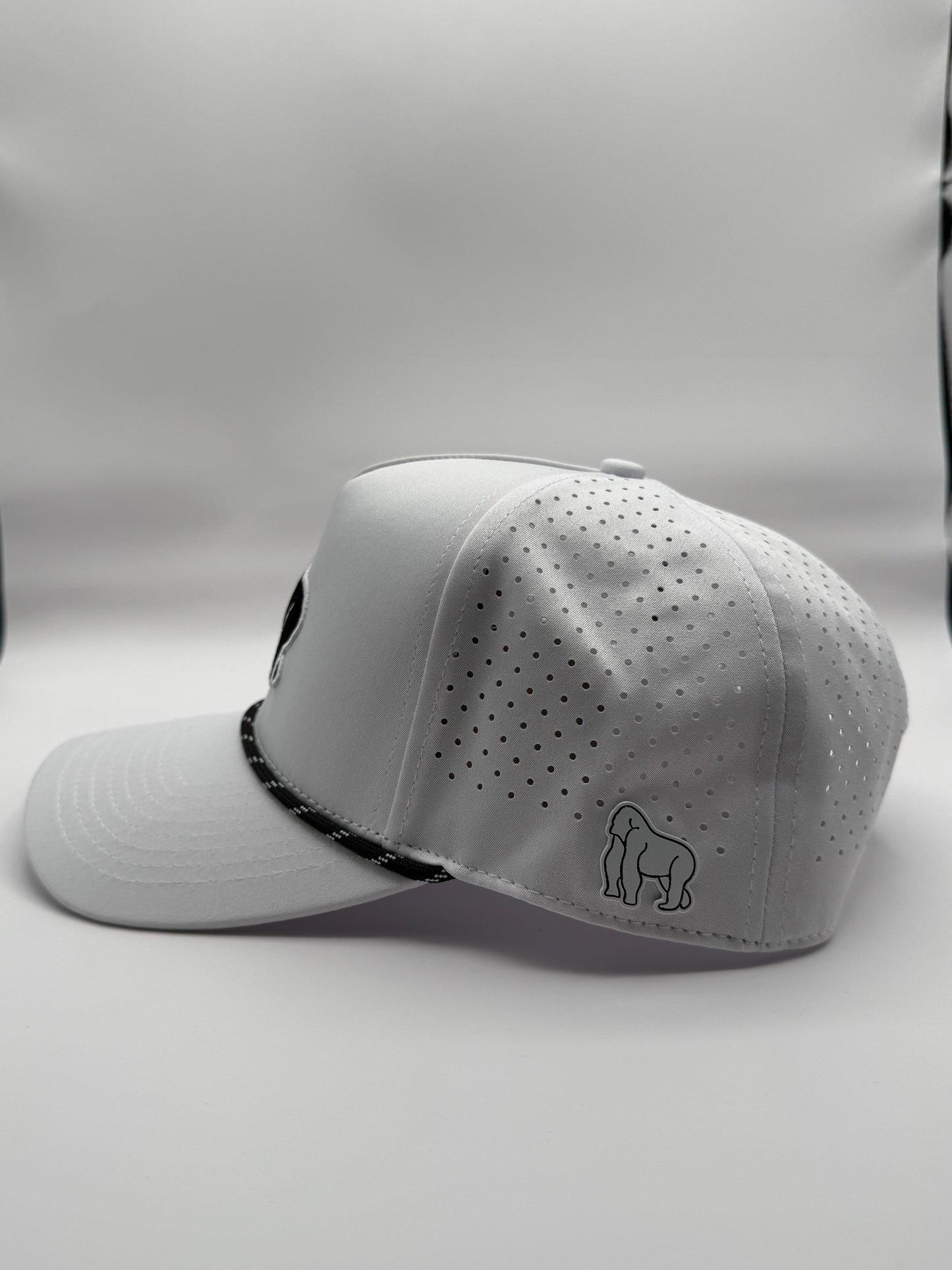 Silverback – Arctic White